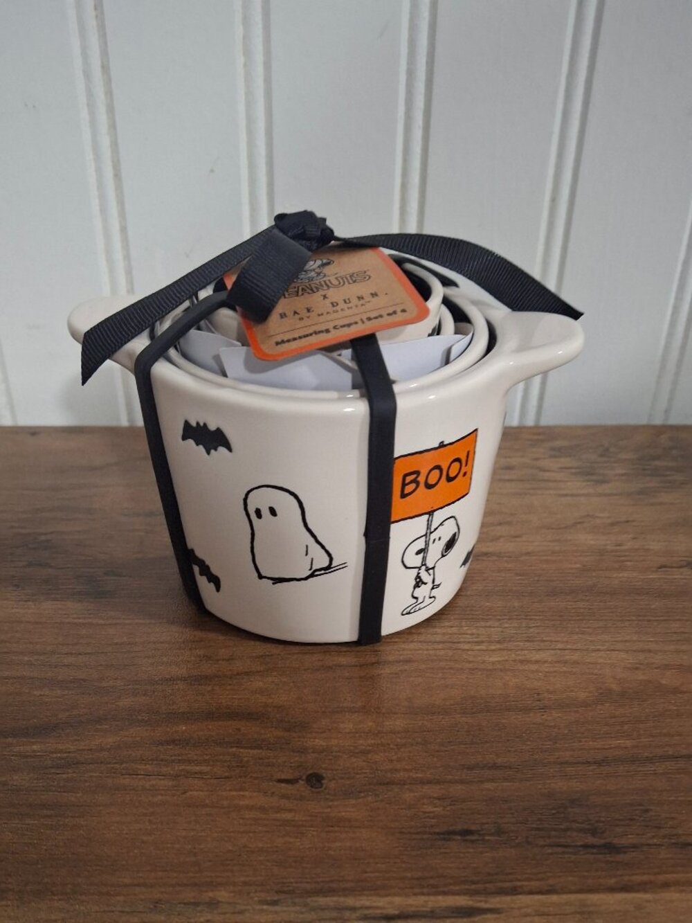 New Rae Dunn Peanuts Halloween Set of 4 Measuring Cups Ceramic Snoopy Boo Ghosts